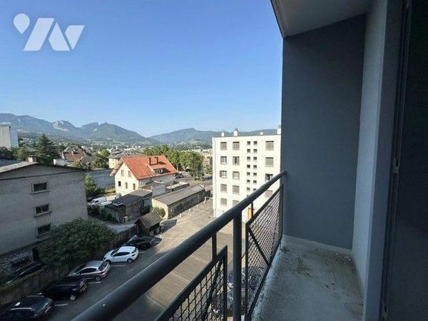 Appartement Chambéry - Emplacement recherché - Proche du centre ville et de la gare - T3 traver...