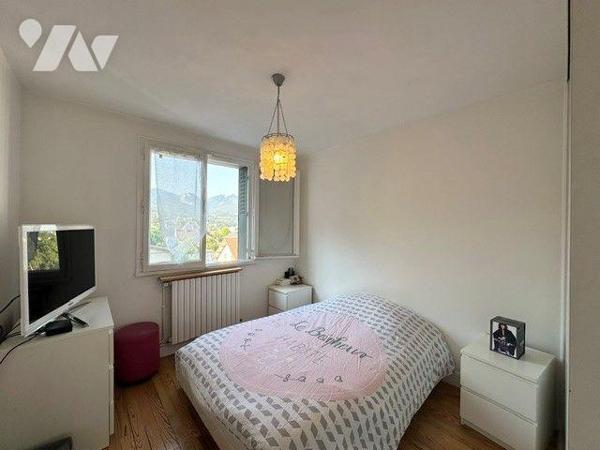Appartement Chambéry - Emplacement recherché - Proche du centre ville et de la gare - T3 traver...