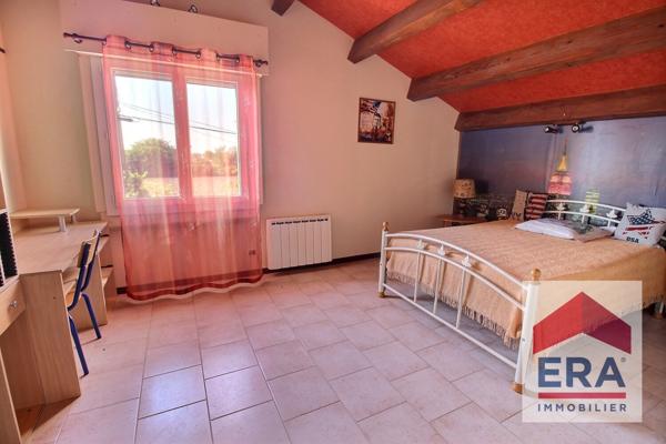 Maison Jonquières 173 m2 habitable- 890m² de terrain