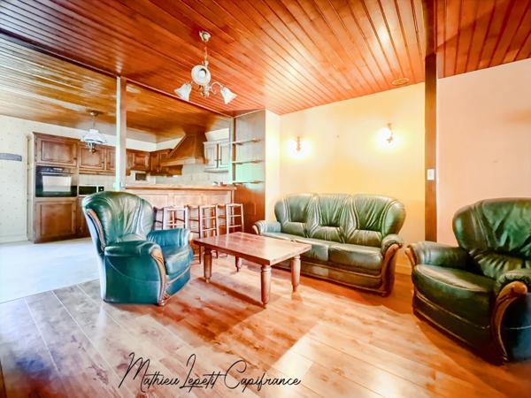 Maison à vendre 8 pièces THIVIERS (24) 170 M2 habitables, garage 52 M2 et local commercial loué