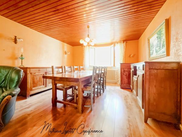 Maison à vendre 8 pièces THIVIERS (24) 170 M2 habitables, garage 52 M2 et local commercial loué