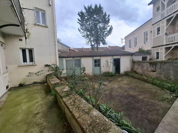 Immeuble de rapport à vendre à Périgueux en Dordogne (24000), ref : 18113/169