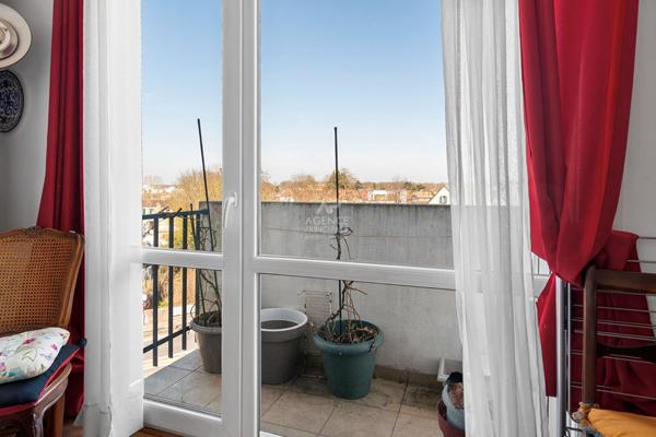 Appartement Saint Germain En Laye 3 pièces 59.01 m2 €241 500 ** - Référence 18044