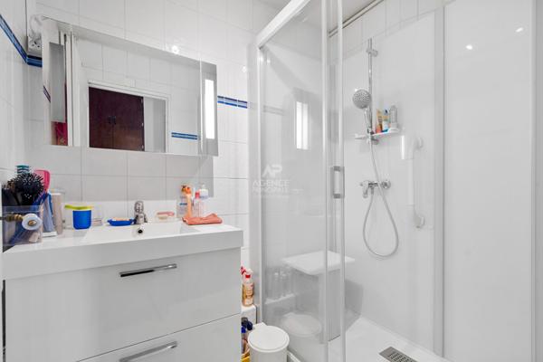 Appartement Saint Germain En Laye 3 pièces 59.01 m2 €241 500 ** - Référence 18044