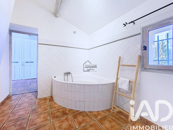 Maison à vendre 12 pièces 345 m² Mazan