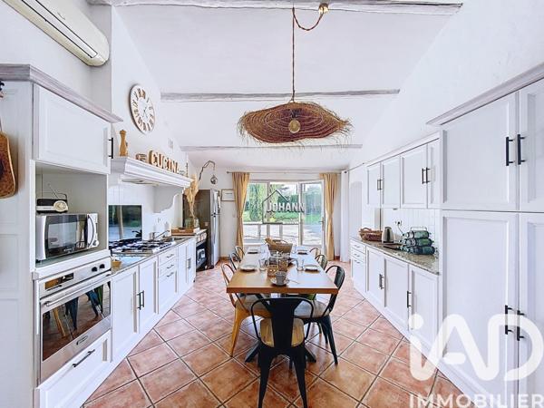 Maison à vendre 12 pièces 345 m² Mazan