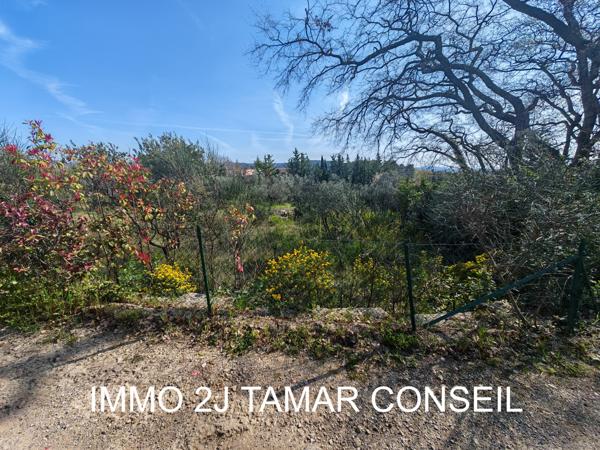 Flayosc (83780) Flayosc – Terrain constructible 800 m²