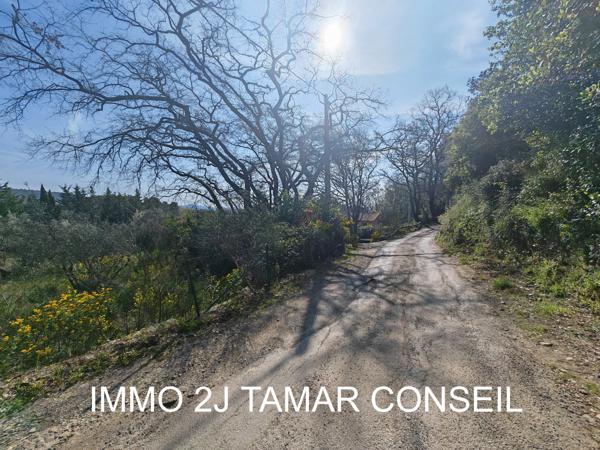 Flayosc (83780) Flayosc – Terrain constructible 800 m²