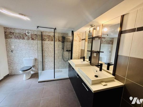 Maison familiale de cinq chambres