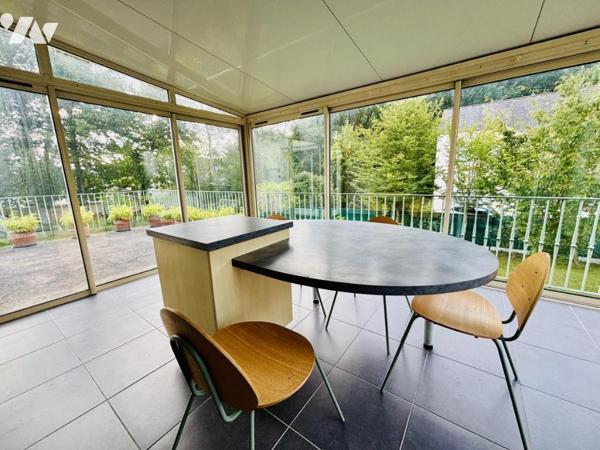 Maison familiale de cinq chambres