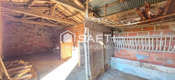 Maison d'habitation 107m², 2/3 chambres, 1hectare de terrain + dépendances