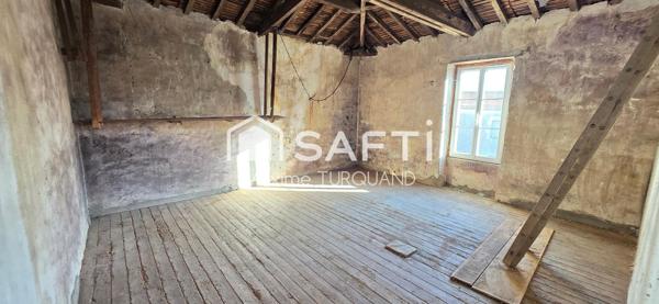 Maison d'habitation 107m², 2/3 chambres, 1hectare de terrain + dépendances