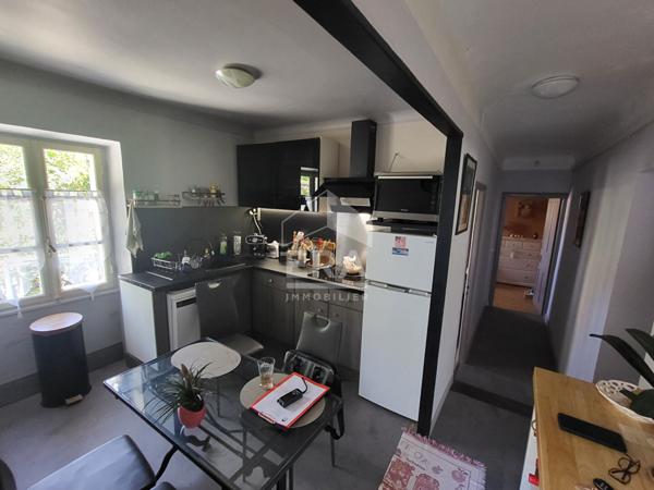 Maison de village sur Château Arnoux idéal investisseur