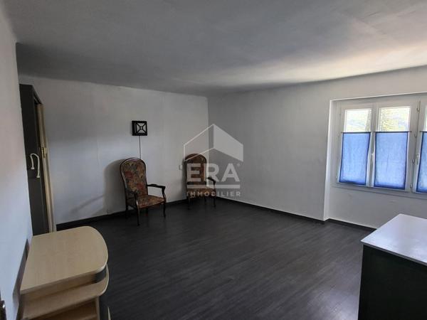 Maison de village sur Château Arnoux idéal investisseur