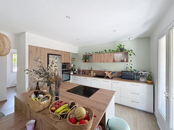 Maison Sarrians 3 pièce(s) 70 m2