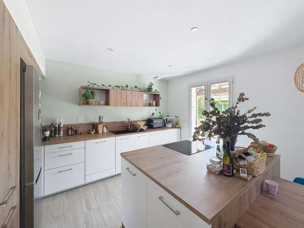 Maison Sarrians 3 pièce(s) 70 m2