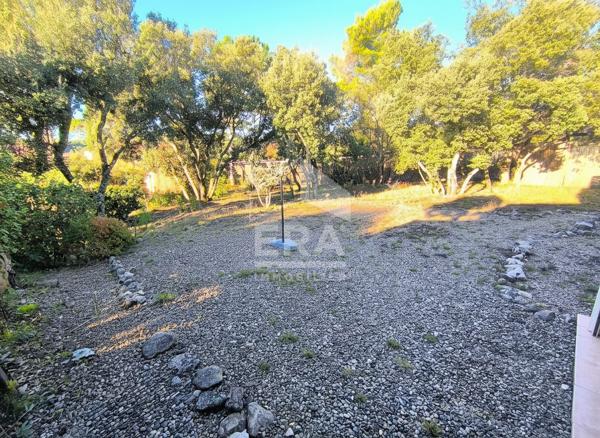 Bastidon domaine naturiste Bélézy type B2 avec jardin et véranda