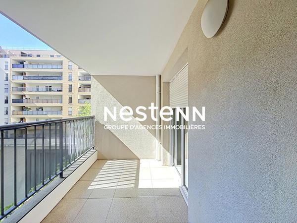 Appartement T4 de 80m2 avec place de stationnement, 3ème étage avec ascenseur