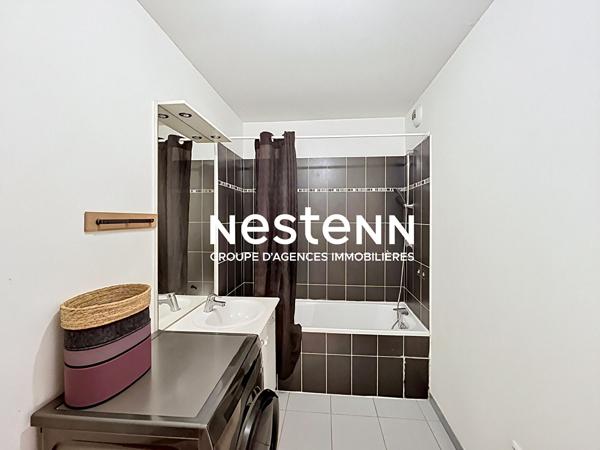 Appartement T4 de 80m2 avec place de stationnement, 3ème étage avec ascenseur
