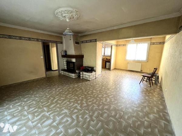 SAINT FLORENT DES BOIS - MAISON de plain pied