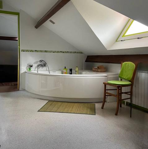 maison familiale 151 m2-6 pièces-sous-sol total