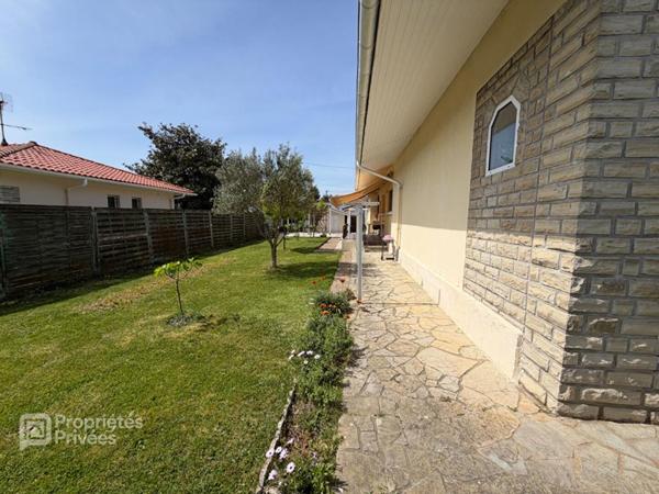 Maison Saint Paul Les Dax 5 pièces 111 m2 sur une parcelle de 700 m2 avec garage