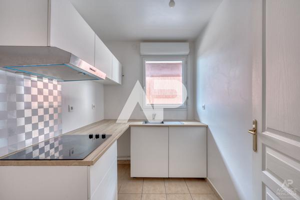 Appartement Rueil Malmaison 2 pièce(s) 56.49 m² 350 000 € ** - Référence 15034