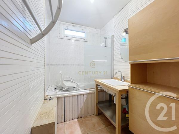 Appartement F4 à vendre  4 pièces - 76,56 m2 NOISY LE GRAND - 93