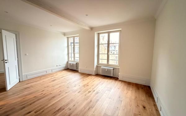 Appartement à louer    3 pièces • 49,82 m2 Strasbourg