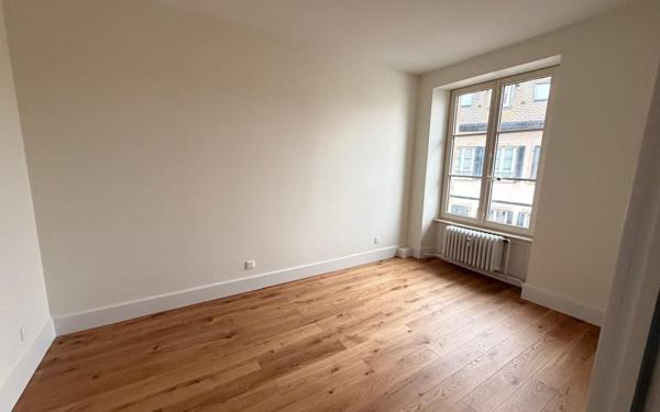 Appartement à louer    3 pièces • 49,82 m2 Strasbourg