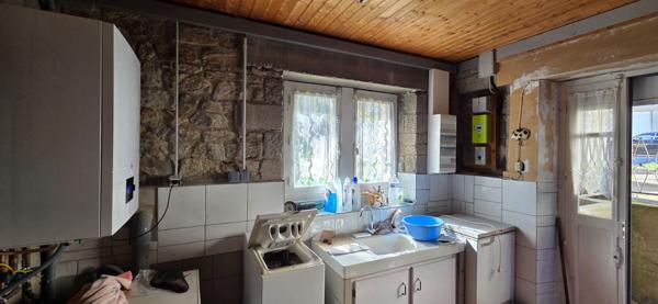 A vendre sur Plancoët Ensemble immobilier mixte ( Habitation et cellule commerciale )