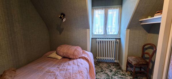 A vendre sur Plancoët Ensemble immobilier mixte ( Habitation et cellule commerciale )