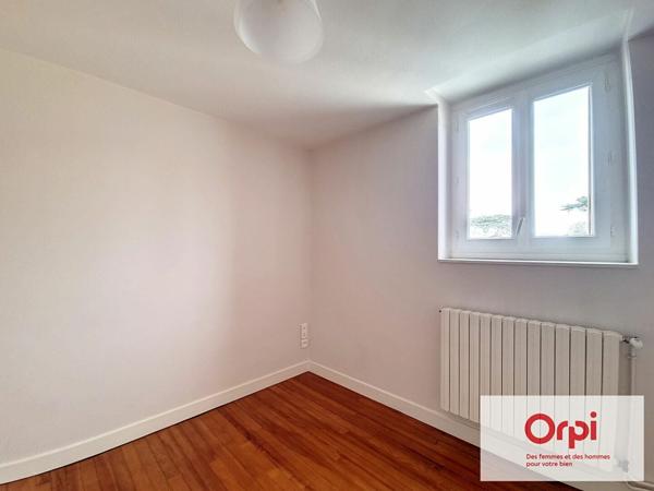 Appartement à louer  2 pièces • 36,89 m2 Néris-les-Bains