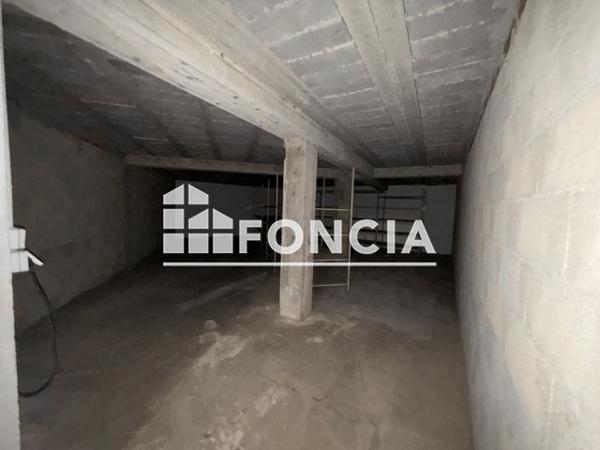 À vendre Local commercial 62 m² - La Londe-les-maures 83250