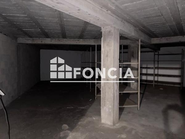 À vendre Local commercial 62 m² - La Londe-les-maures 83250