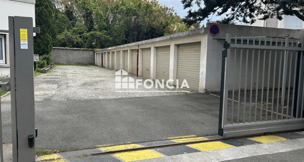 Location Parking - Villeurbanne 69100