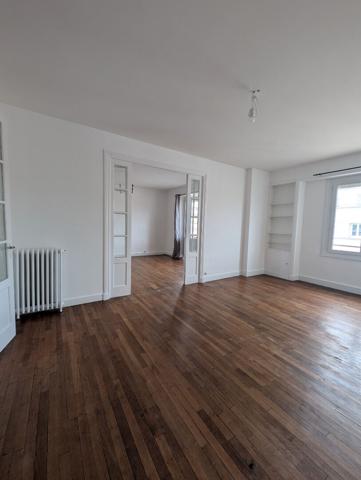 BREST CENTRE/LIBERTE : Grand appartement T6 de 145.76m² Beaux volumes