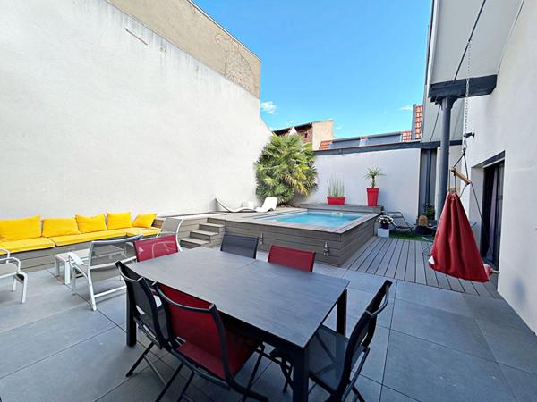Magnifique Loft à Vendre Roanne 5 pièce(s) 206 m² + piscine
