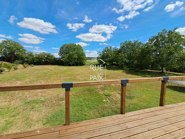 86530 AVAILLES EN CHATELLERAULT Charmante maison avec sous-sol complet et grand jardin