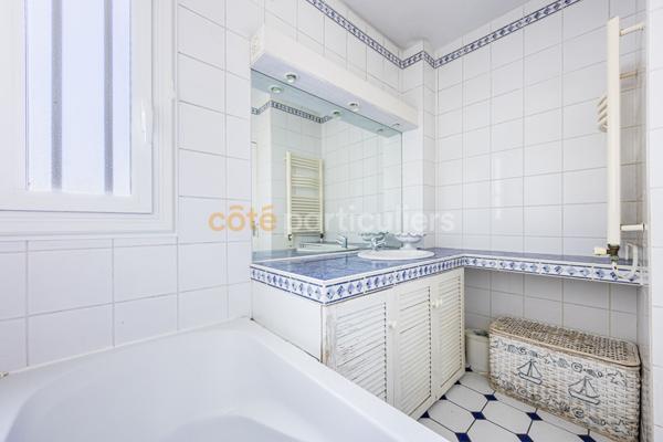 Vente
                Appartement100,12 m² - 5 Pièces -
                    NANTES (44200)