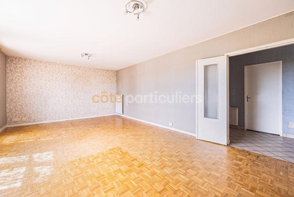 Vente
                Appartement100,12 m² - 5 Pièces -
                    NANTES (44200)