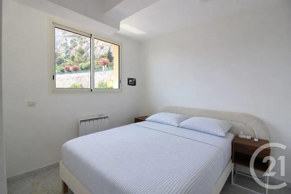 Appartement F3 à vendre  3 pièces - 46 m 2   ROQUEBRUNE CAP MARTIN  - 06