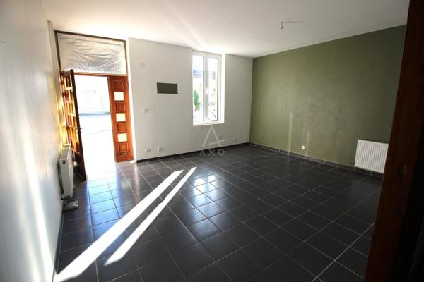 VALENCE D'AGEN - AGREABLE MAISON DE VILLE (R+2) , Style années 1930, entièrement rénovée