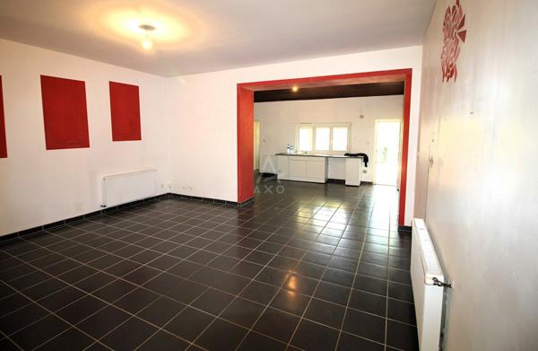 VALENCE D'AGEN - AGREABLE MAISON DE VILLE (R+2) , Style années 1930, entièrement rénovée