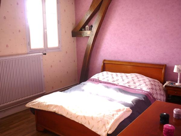 Maison Salbris 7 pièces et local professionnel .