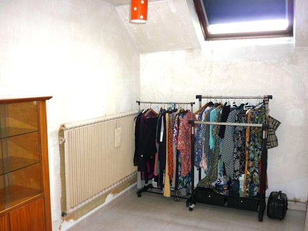 Maison Salbris 7 pièces et local professionnel .