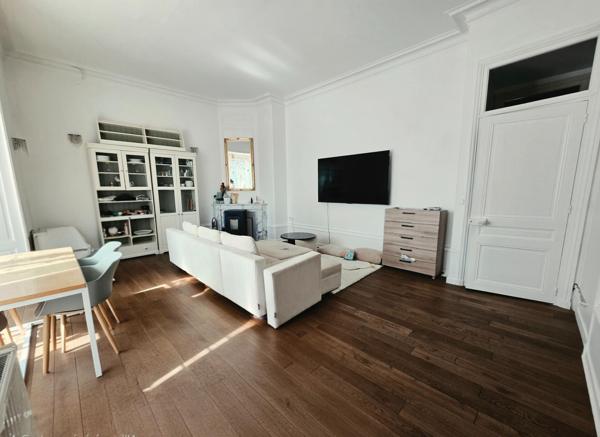 !105 m2 de charme dans un environnement paisible