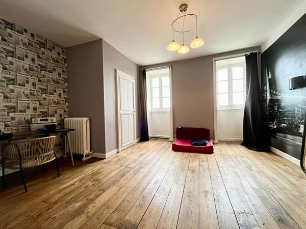 Hôtel particulier du 19 ème à vendre au coeur de Dinan - 360 m² , bien d'exception.