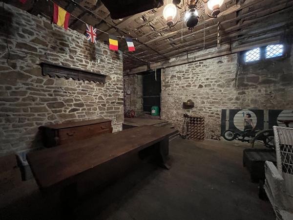 Hôtel particulier du 19 ème à vendre au coeur de Dinan - 360 m² , bien d'exception.