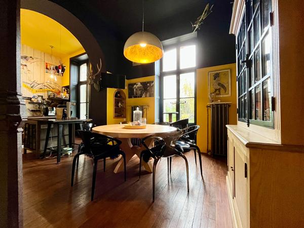 Hôtel particulier du 19 ème à vendre au coeur de Dinan - 360 m² , bien d'exception.